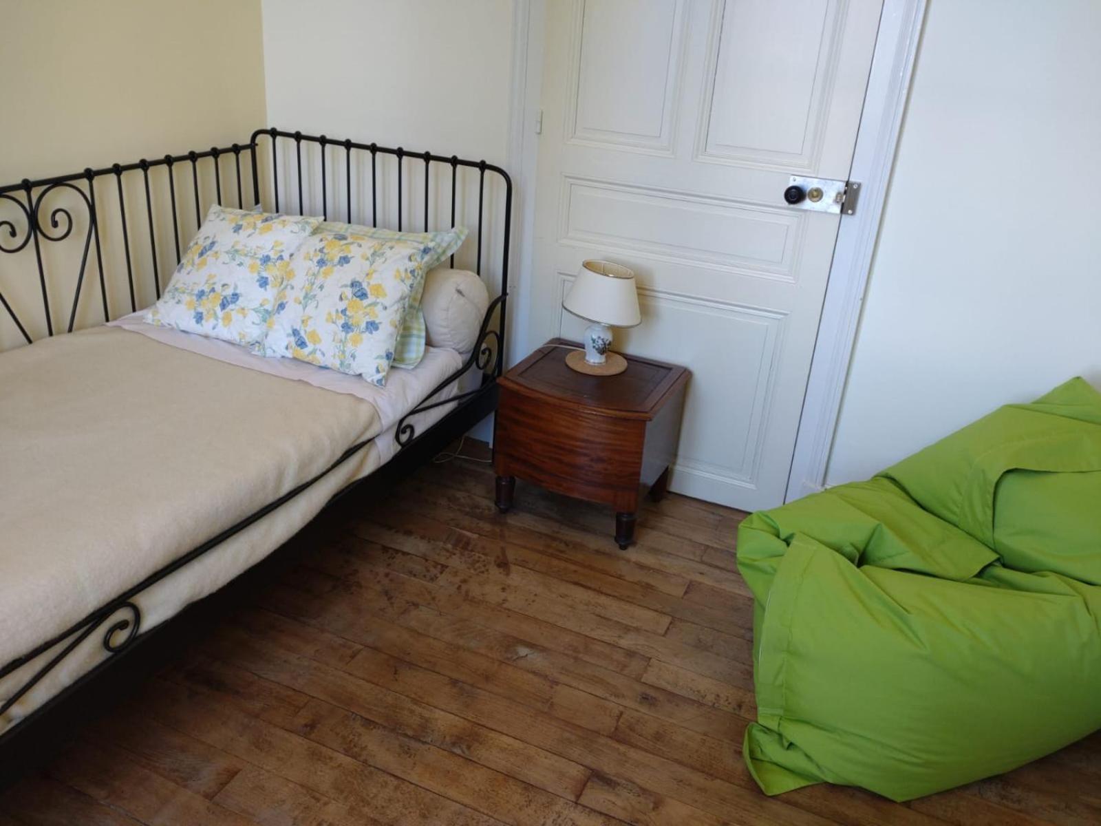 La Brasserie Chambre D'Hotes De Delphine Saulgé Esterno foto
